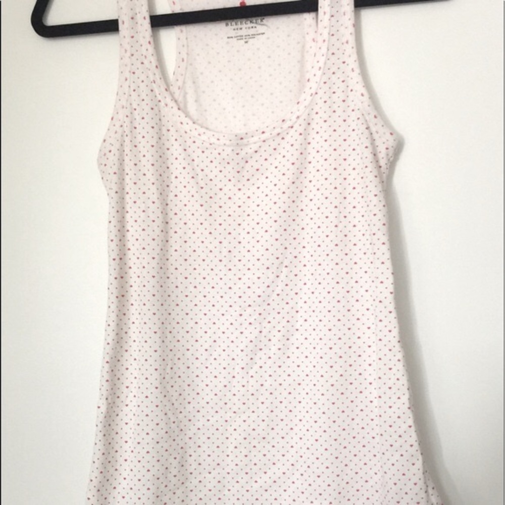 JANE & BLEECKER RIB KNIT TANK WHITE WITH RED MINI HEARTS SIZE MEDIUM NWOT